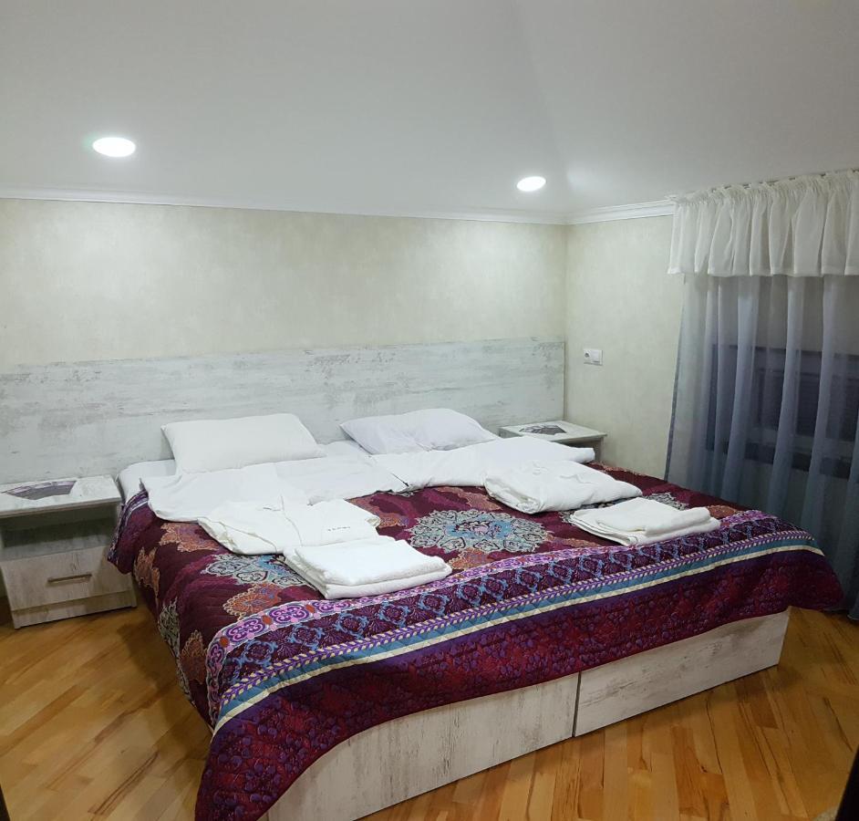 Guest House 15A Кутаиси Экстерьер фото