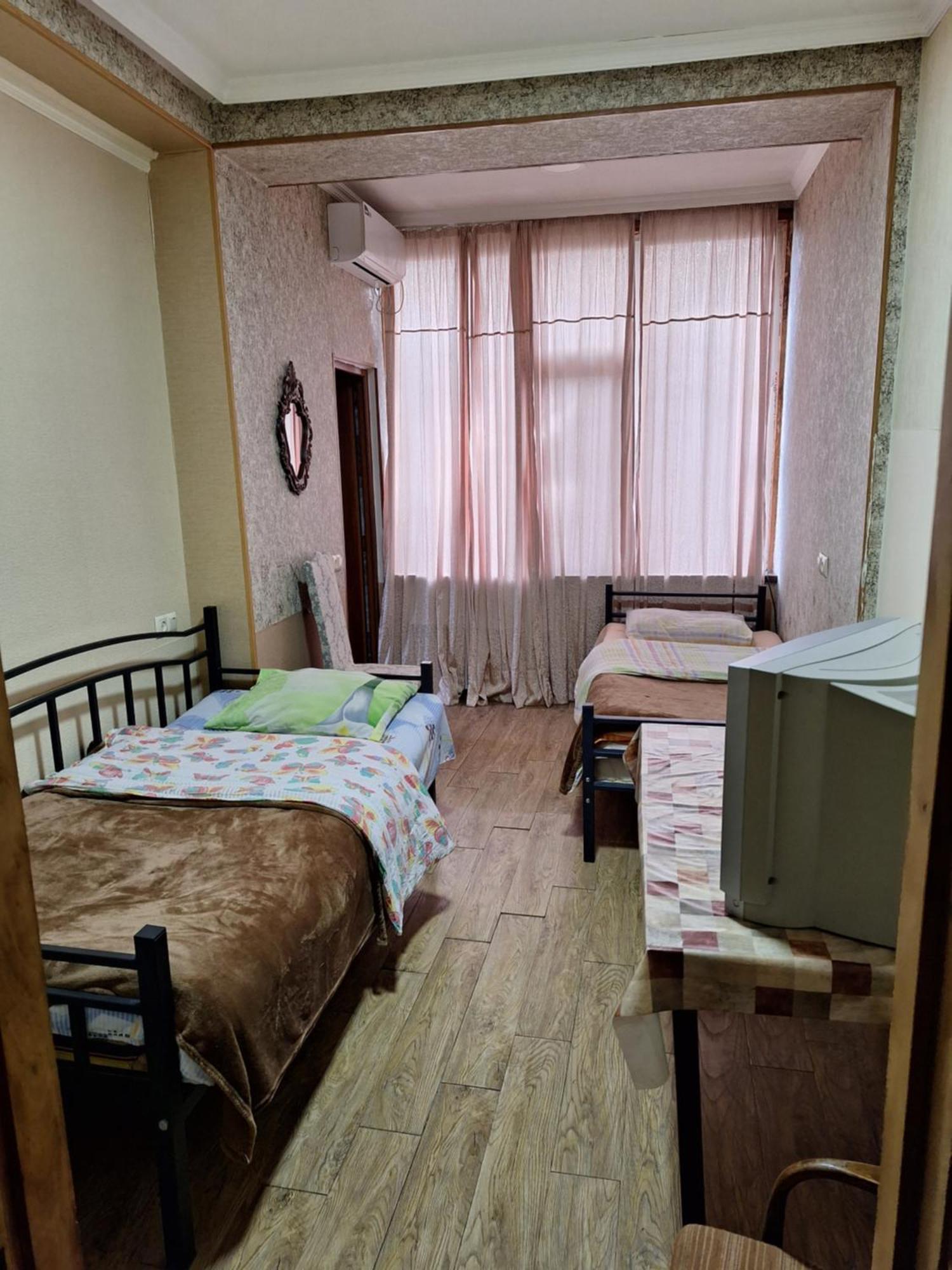 Guest House 15A Кутаиси Экстерьер фото