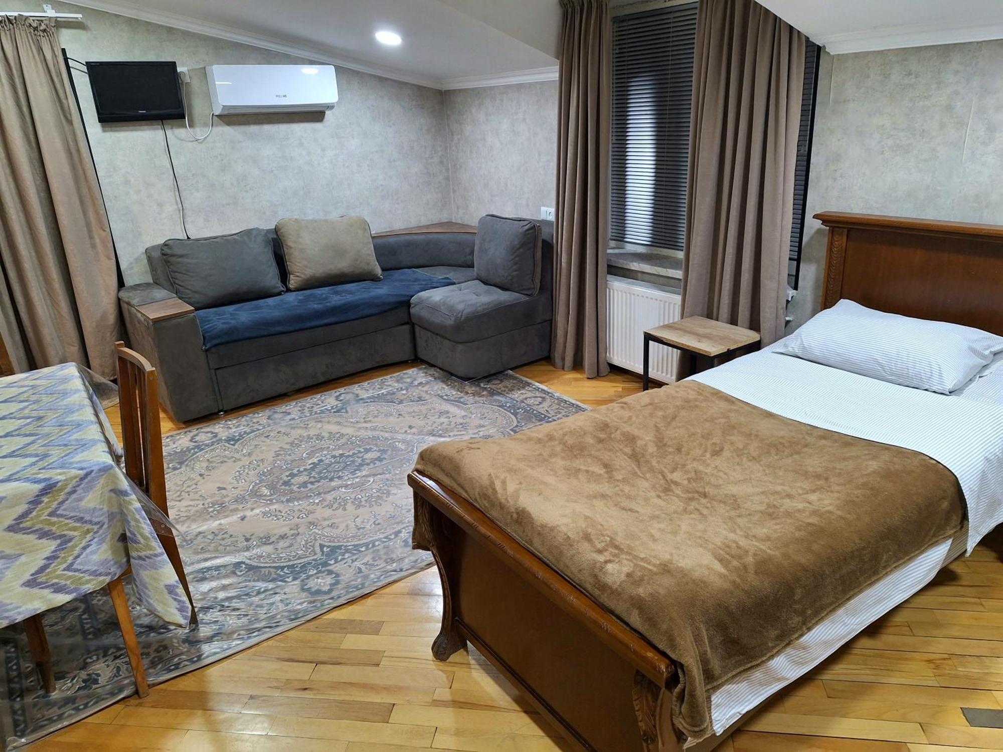 Guest House 15A Кутаиси Экстерьер фото